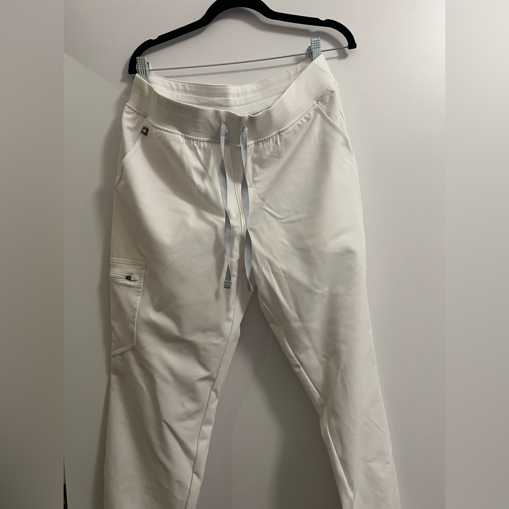 Figs Classic Optic white Scrub pants Zamora -NWOT